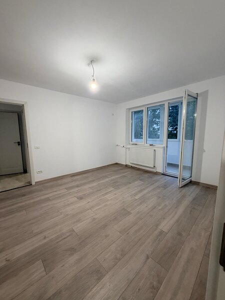 Dristor, Baba Novac, 3 camere, 2 balcoane
